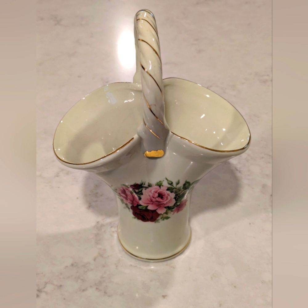 9.5 x 7" Vintage Ceramic Candy Basket With Handle Creamy Color